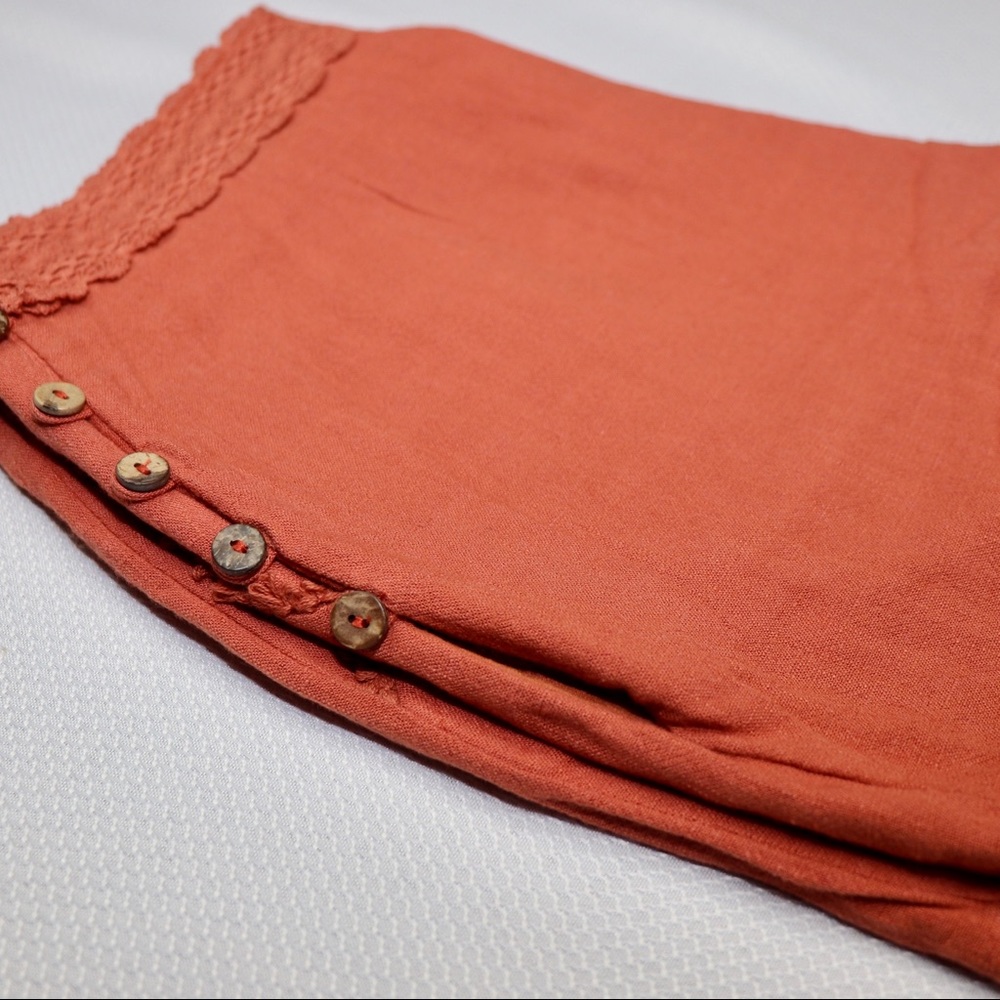 Rust Shorts - Picture 6 of 8